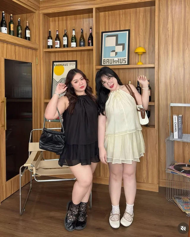 Lalin Set Geebeety ชุดสายเดี่ยวระบาย 2 ชิ้น thumbnail 2