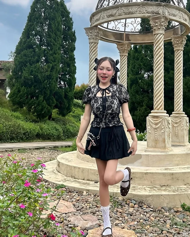 sooooly clothing ชุดเซ็ตลูกไม้ดำ เสื้อแขนตุ๊กตา กระโปรงสั้น thumbnail 6