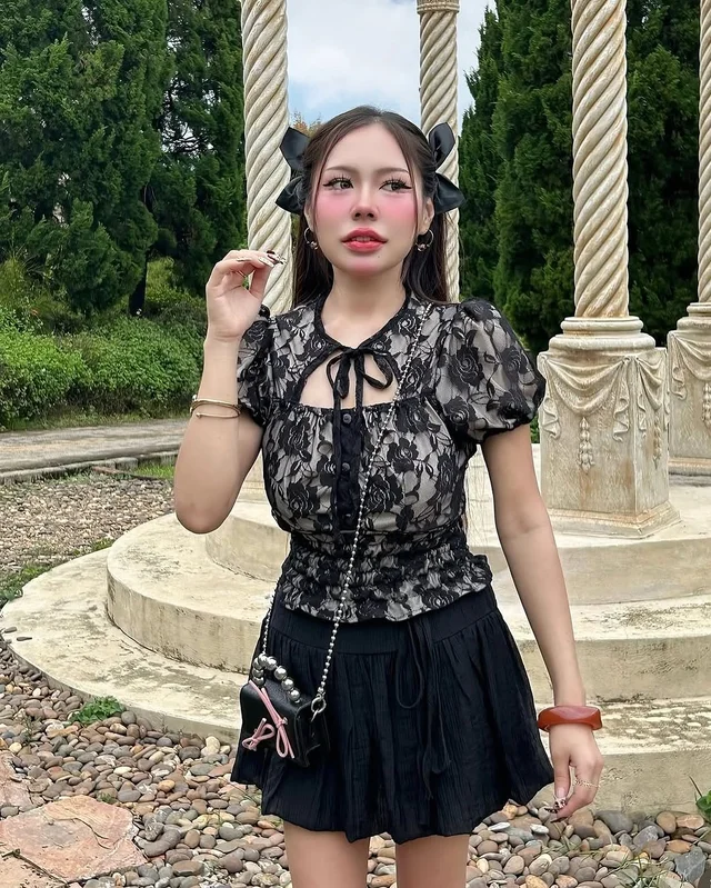 sooooly clothing ชุดเซ็ตลูกไม้ดำ เสื้อแขนตุ๊กตา กระโปรงสั้น thumbnail 2