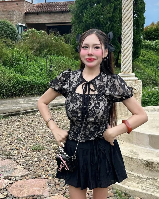 sooooly clothing ชุดเซ็ตลูกไม้ดำ เสื้อแขนตุ๊กตา กระโปรงสั้น thumbnail 3