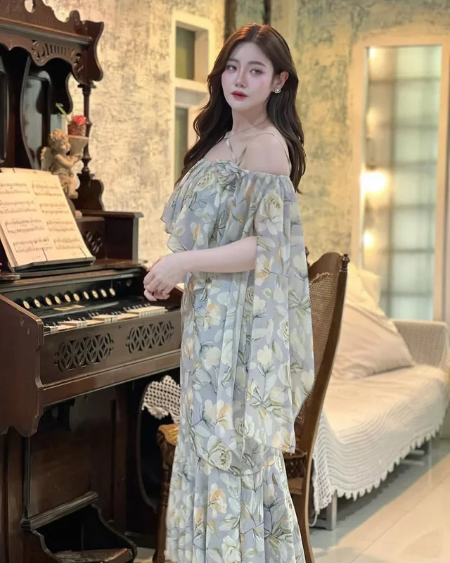 BBW SHOP เดรสลายดอกไม้ปาดไหล่ยาว thumbnail 4