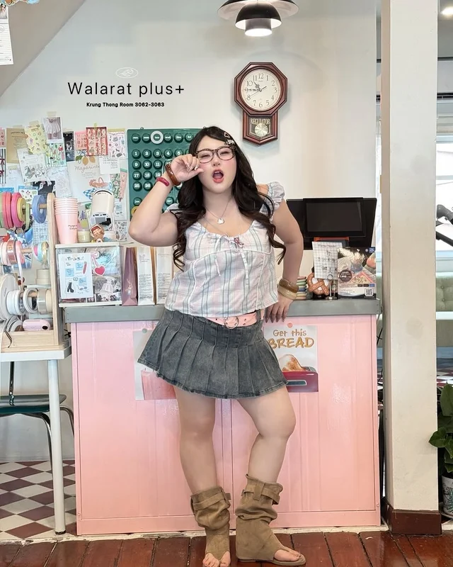 walarut plus ชุดเซ็ตเสื้อปาดไหล่กับกระโปรงเดนิม thumbnail 3