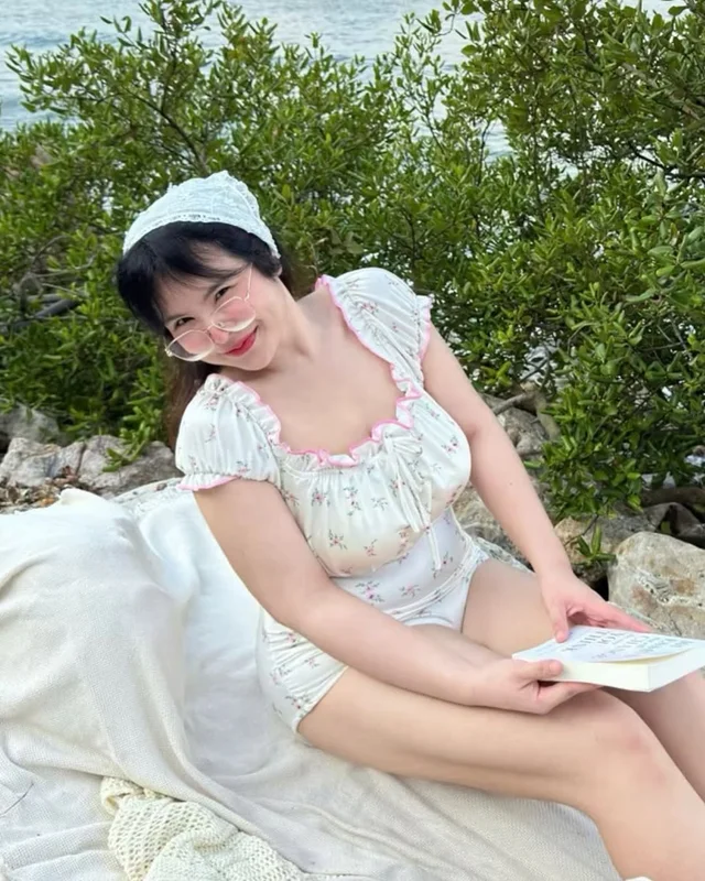 GEEBEETY ชุดว่ายน้ำสาวอวบลายดอก Plus Size thumbnail 3