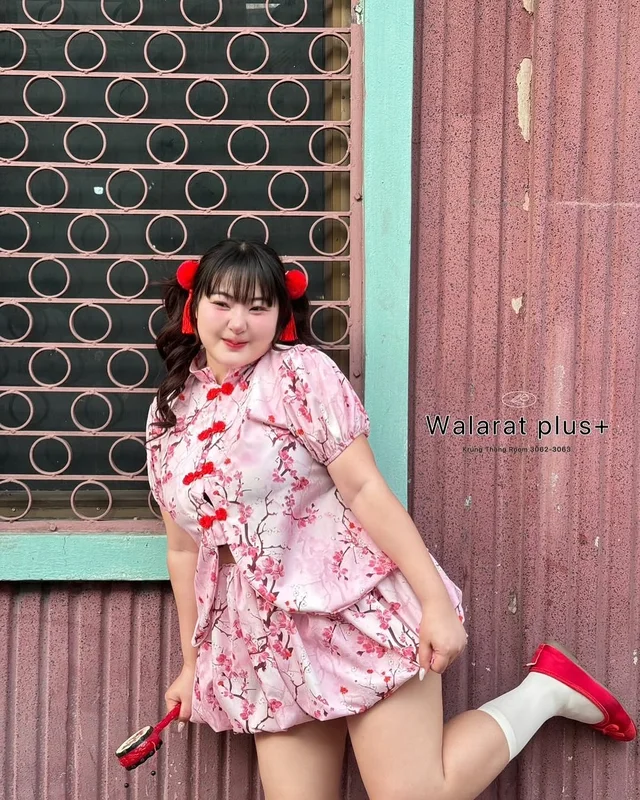 ชุดตรุษจีน WALARAT ลายดอกไม้ thumbnail 4