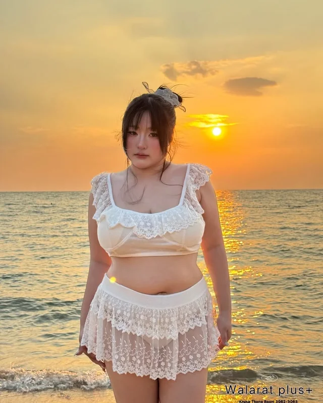 ชุดว่ายน้ำลูกไม้ WALARAT PLUS สีขาว 2 ชิ้น thumbnail 5