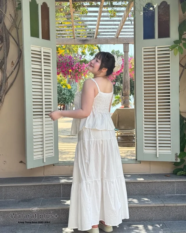 ชุดเซ็ต WALARAT PLUS เดรสขาวละมุน สาวอวบ (alternate)