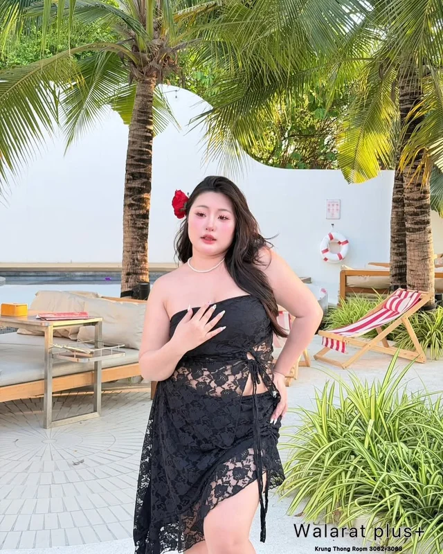 ชุดเดรสเกาะอกลูกไม้สายทะเล สาวอวบ thumbnail 2