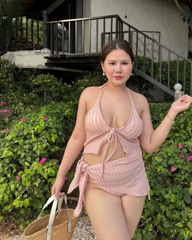 MERRYCHUBBY ชุดว่ายน้ำทูพีช สาวอวบ (alternate)