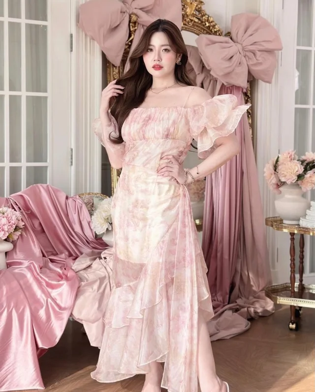 CALORIE เดรสสายหวาน พิมพ์ลายชมพู สาวอวบ thumbnail 2