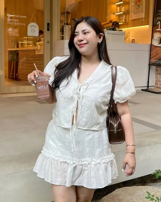 เซ็ทขาวสายหวาน MYME STYLE เสื้อครอป กระโปรงสั้น (alternate)