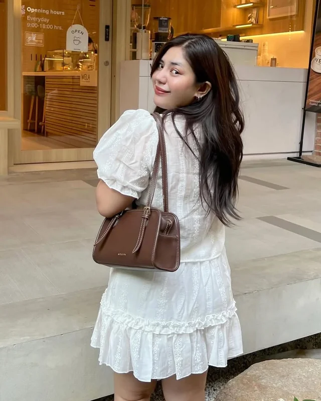 ชุดเซ็ทขาวสายหวาน เสื้อและกระโปรง thumbnail 3