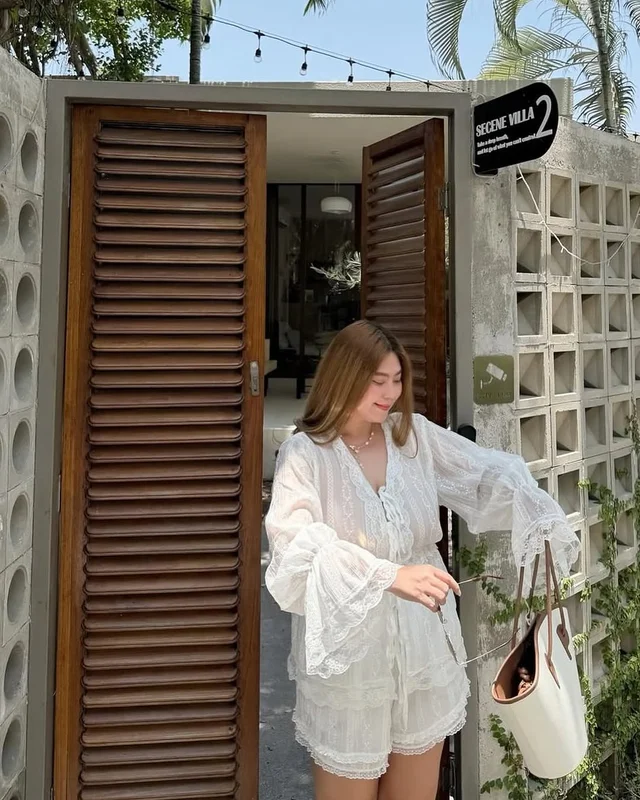 ชุดเซ็ตลูกไม้สีขาว THEGRAPE SHOP Free Size thumbnail 4