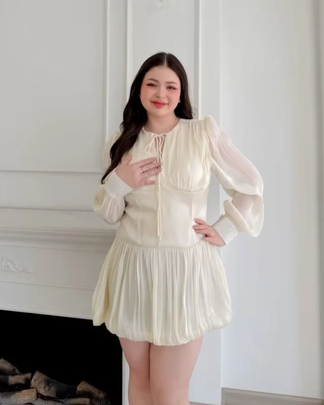 เดรสสั้นแขนซีทรูสีครีม LADYM Free Size thumbnail 4