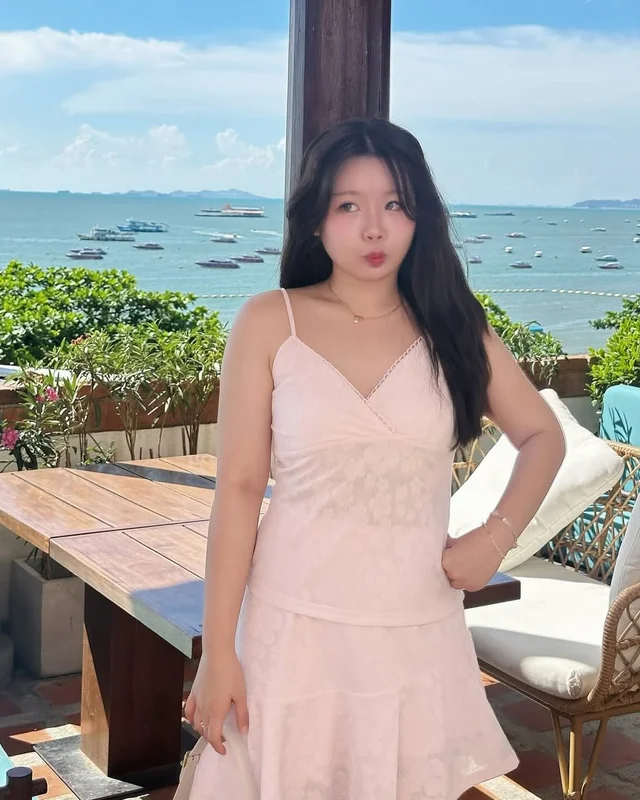 ชุดเซ็ตลูกไม้สีชมพูหวานละมุน AMITY CLOTHES thumbnail 4