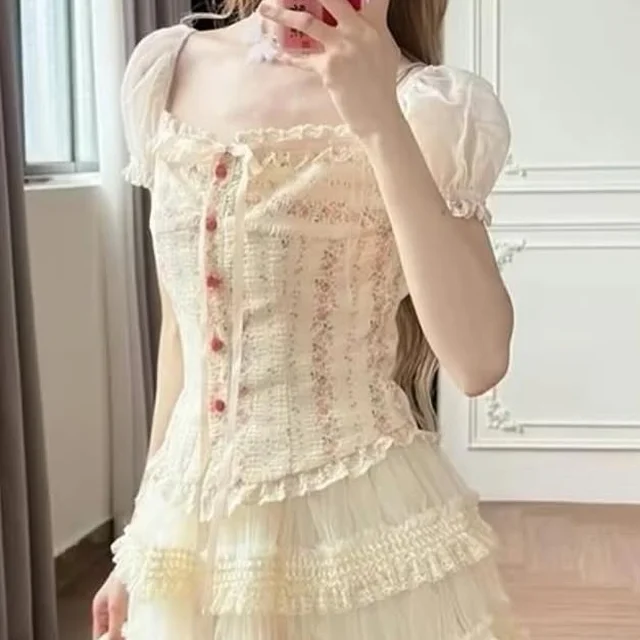 ชุดเซ็ตกระโปรงสั้นวินเทจลายดอก thumbnail 3
