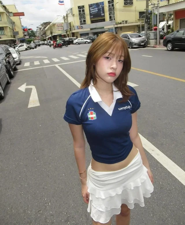 เสื้อโปโลครอป uxryclub ชุดเวียดนาม (alternate)