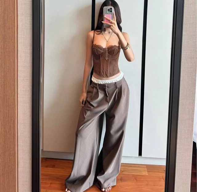 คอร์เซ็ทลูกไม้สีน้ำตาล ชุดเวียดนาม เสื้อสายเดี่ยว Size S (alternate)