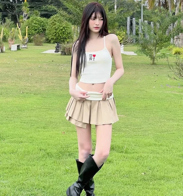 ชุดเซ็ต UNI TOP TWICE SKIRT Free Size thumbnail 11