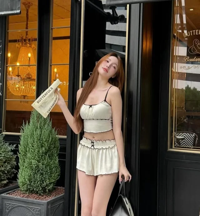 AVAALENE TH Luna Top Shorts ชุดเวียดนาม (alternate)