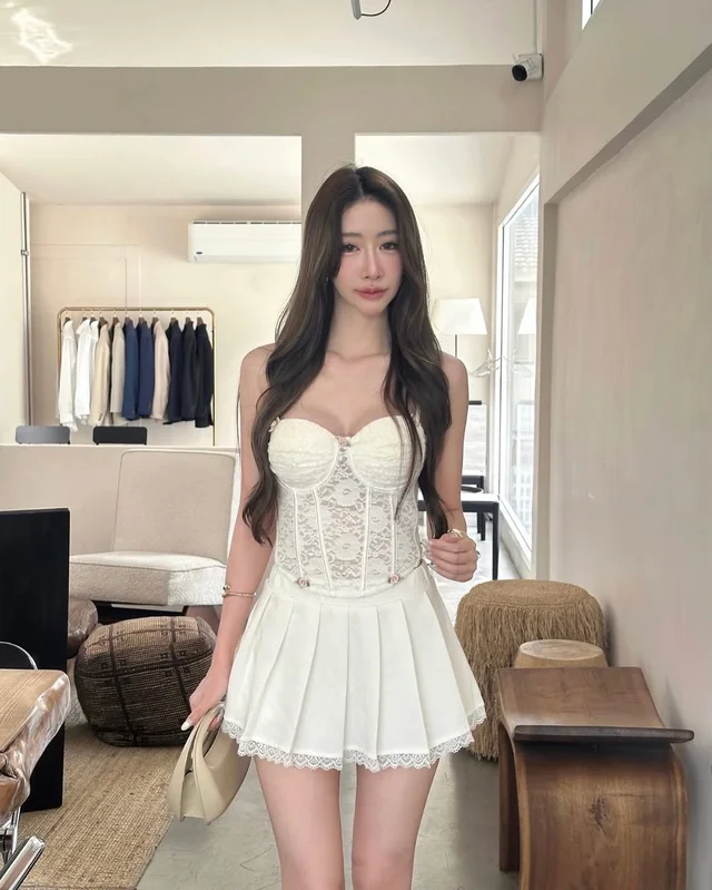 Missher co Top Skirt Set เสื้อและกระโปรง Size XS (alternate)