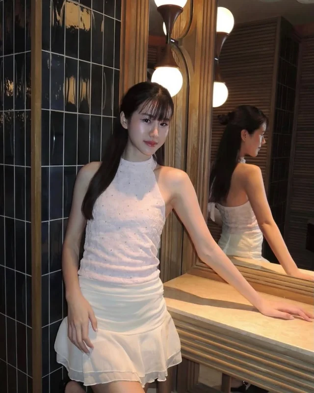 shewearbkk Vivienne top White glitter เสื้อ thumbnail 4