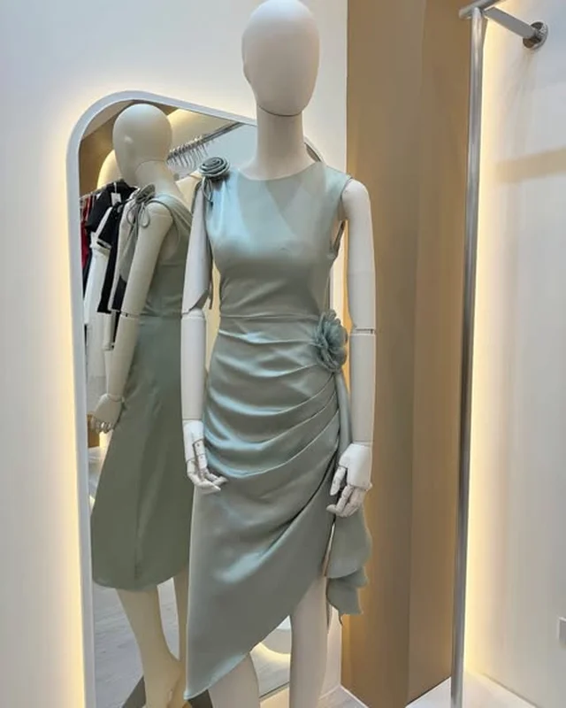 ชุดเดรสยาวออกงานดีไซน์หรู Long Dress thumbnail 2