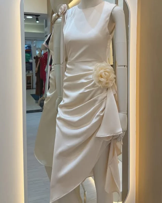NABI Midi Dress สีครีมประดับดอกไม้ Size S XL (alternate)