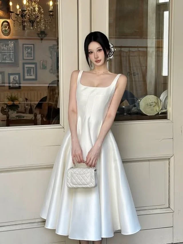 ชุดเดรสยาวสีขาวสไตล์เรียบหรู Midi Dress Size M L (alternate)