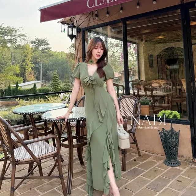 NABI BRAND เดรสยาวคอวีแขนตุ๊กตาแต่งระบาย thumbnail 3