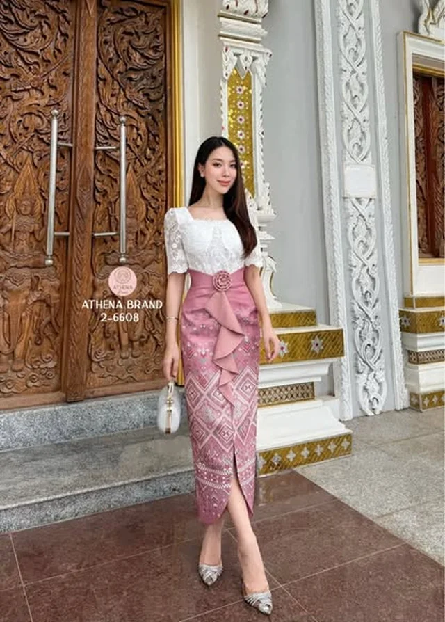 ชุดไทยประยุกต์ ATHENA BRAND เสื้อลูกไม้กระโปรงผ้าไหม thumbnail 4