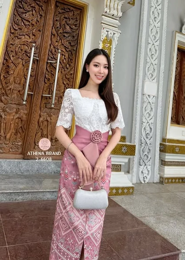 ชุดไทยประยุกต์ ATHENA BRAND เสื้อลูกไม้กระโปรงผ้าไหม thumbnail 3