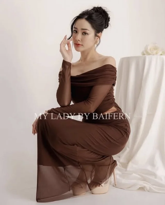 My Lady By Baifern ชุดเซ็ตเสื้อปาดไหล่กับกระโปรงยาวสีน้ำตาล thumbnail 3