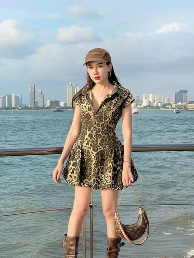 เดรสสั้นลายเสือดาว ทรงบอลลูน Size XXL (alternate)