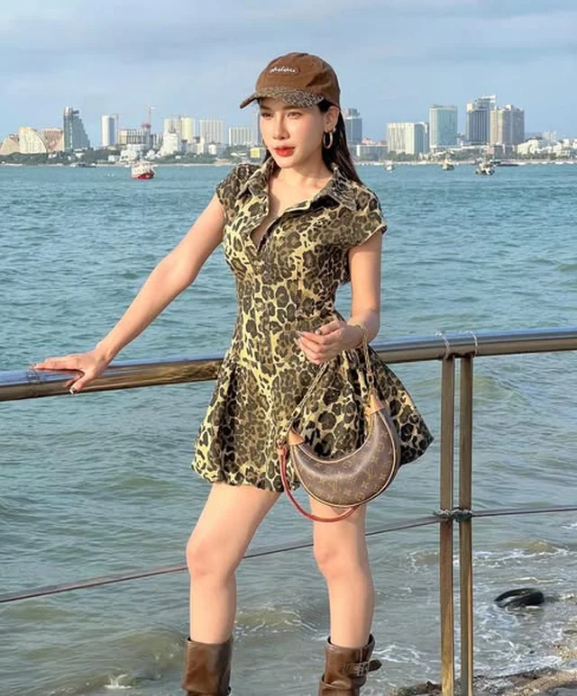 เดรสสั้นลายเสือดาว ทรงบอลลูน Size XXL thumbnail 4