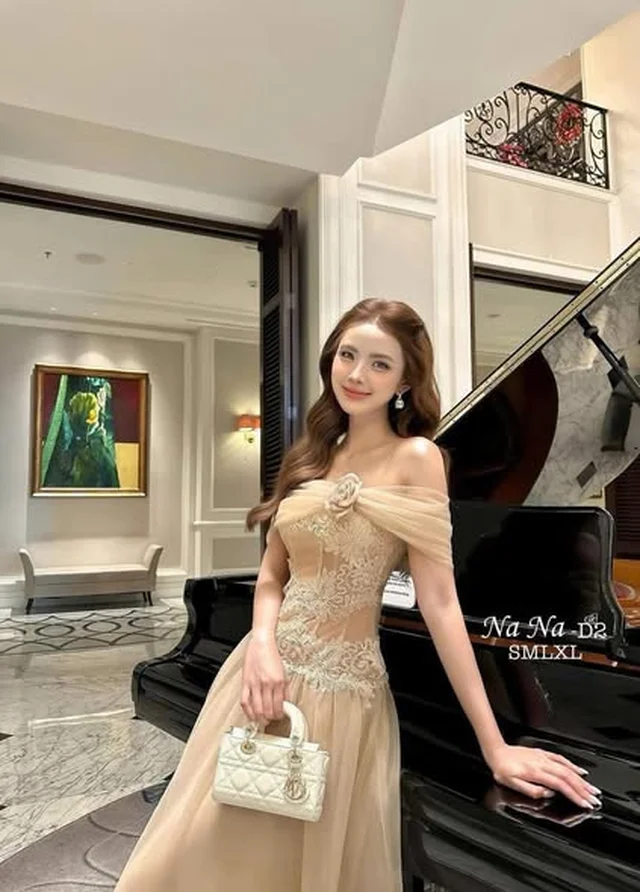 ชุดราตรีออกงาน Na Na D2 ชุดเวียดนาม Size L thumbnail 3