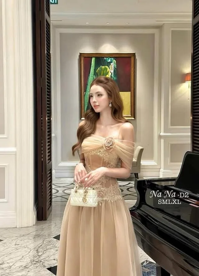 ชุดราตรีออกงาน Na Na D2 ชุดเวียดนาม Size L thumbnail 4
