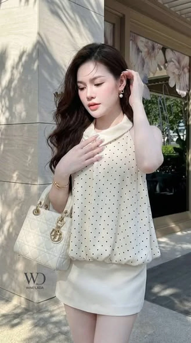 ชุดเซ็ต WINE LAIDA เสื้อคอ halter และกระโปรงสั้น Size L XL thumbnail 2
