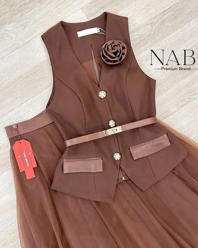 NABI เดรสยาวสีน้ำตาล พร้อมเข็มขัด ชุดเวียดนาม thumbnail 4