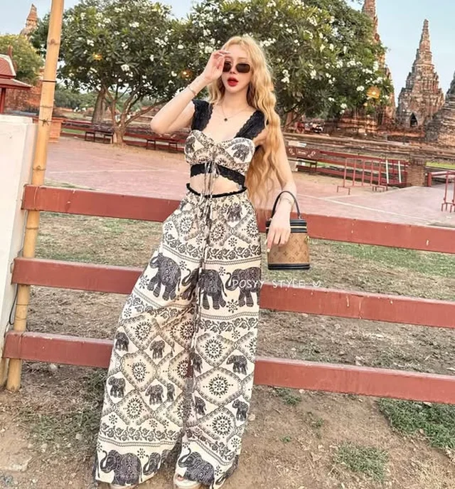 POSYY STYLE ชุดเซ็ตเสื้อครอปผูกหน้าและกางเกงช้างขายาว thumbnail 3