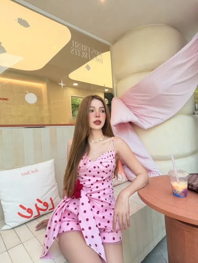 ชุดเดรสสั้นลายจุดสีชมพู Playsuit Size L thumbnail 2