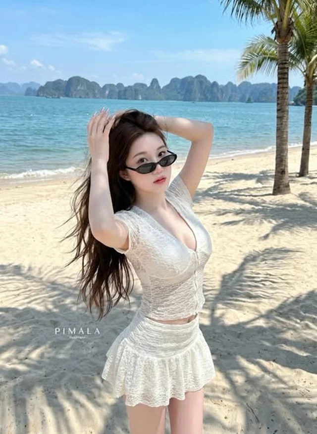 Pimala Brand เซ็ตเสื้อลูกไม้แขนสั้นและกระโปรงกางเกงลูกไม้ thumbnail 5