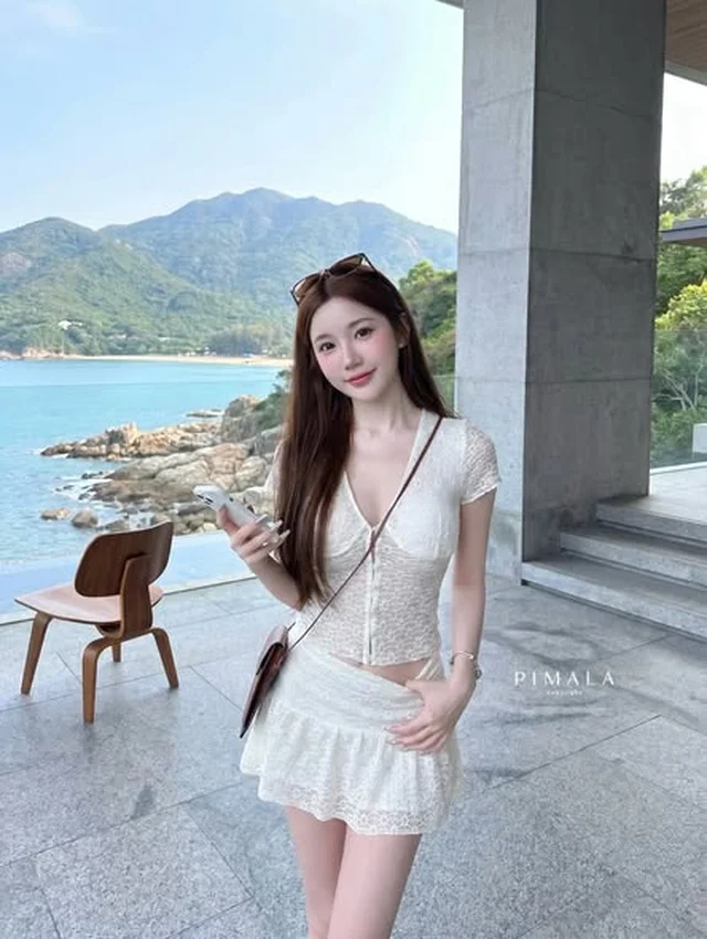 Pimala Brand เซ็ตเสื้อลูกไม้แขนสั้นและกระโปรงกางเกงลูกไม้ thumbnail 4