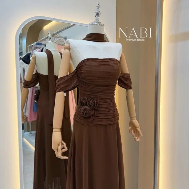 NABI เดรสยาวเกาะอก สีน้ำตาล (alternate)