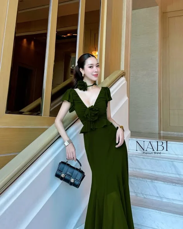 NABI เดรสยาวสีเขียวมะกอก Size S M L XL ชุดเวียดนาม thumbnail 3