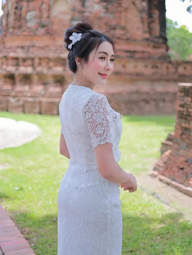 ชุดไทยประยุกต์ THE ALNER ลูกไม้ขาว Size XL (alternate)