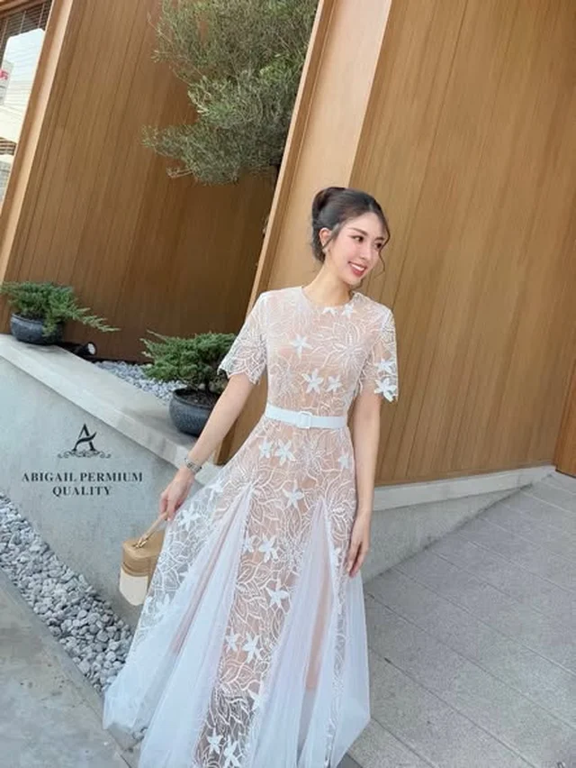 Abigail เดรสลูกไม้ยาวสีขาวสำหรับสาวอวบ XL XXL (alternate)