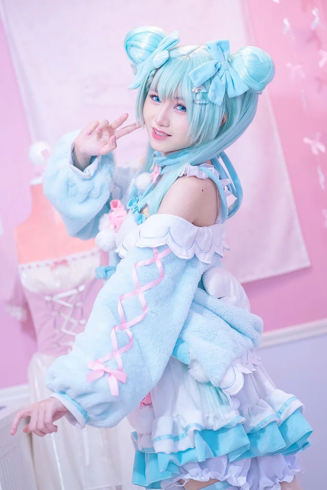 ชุดคอสเพลย์ Miku Cinnamon thumbnail 4