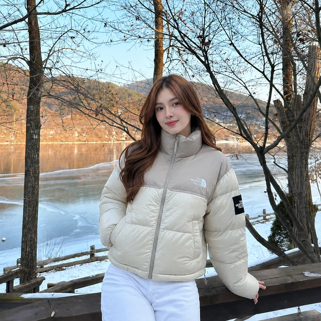 THE NORTH FACE thumbnail 2