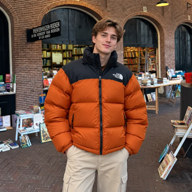 THE NORTH FACE 1