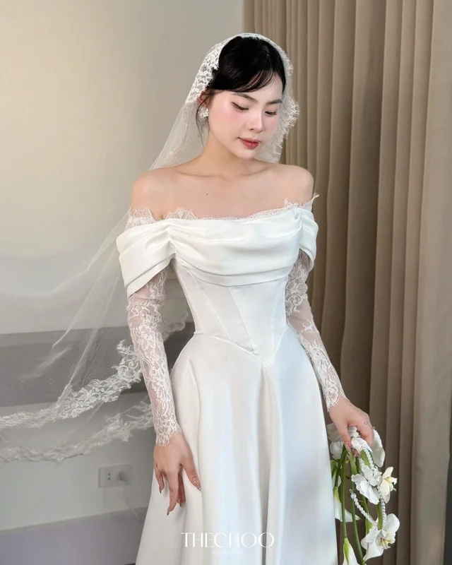 Thechoo Elvea(แขนลูกไม้) 1